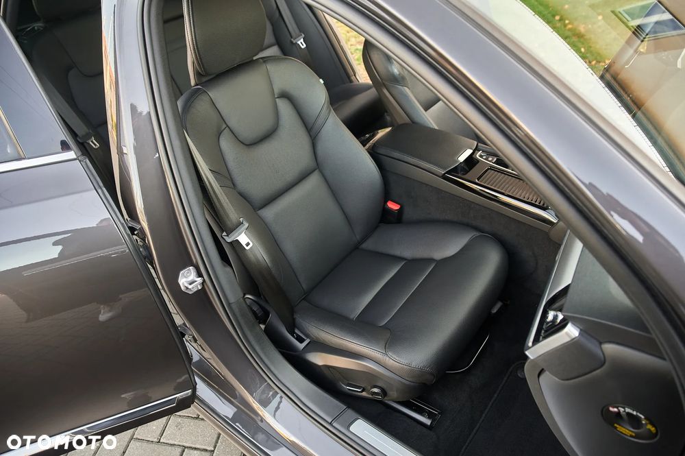 Volvo V90 T6 Recharge AWD Geartronic Inscription - 29