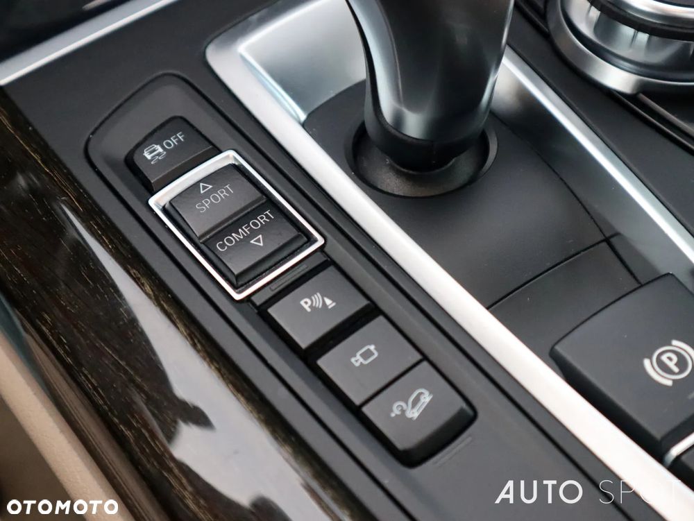 BMW X5 xDrive25d - 36