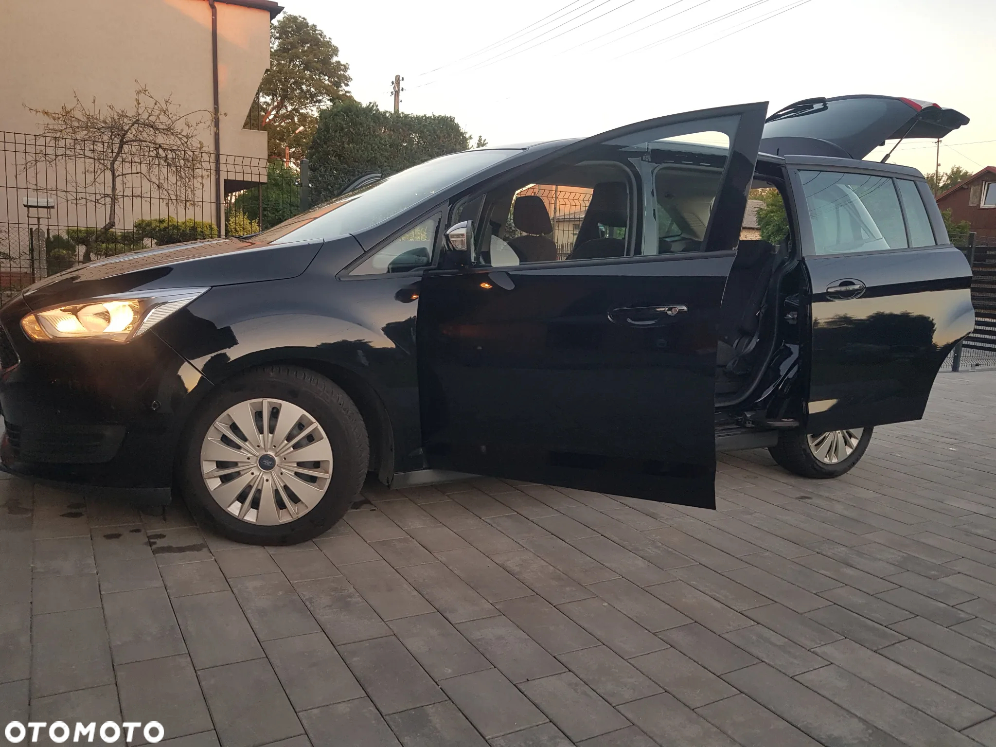 Ford Grand C-MAX Gr 1.0 EcoBoost Trend ASS - 4