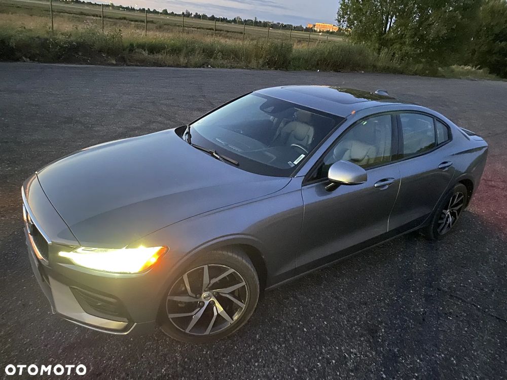 Volvo S60 T5 AWD Momentum Pro - 39