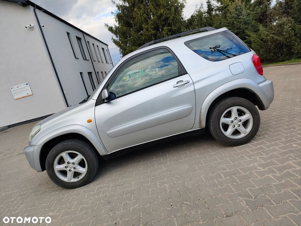 Toyota RAV4 4x4 Edition - 3