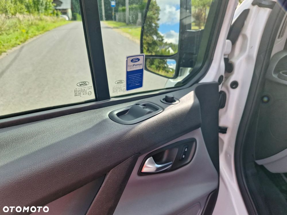 Ford Transit Custom - 10