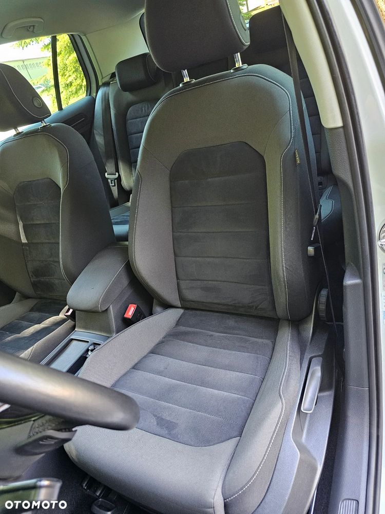 Volkswagen Golf 1.4 TSI BMT Highline DSG - 18