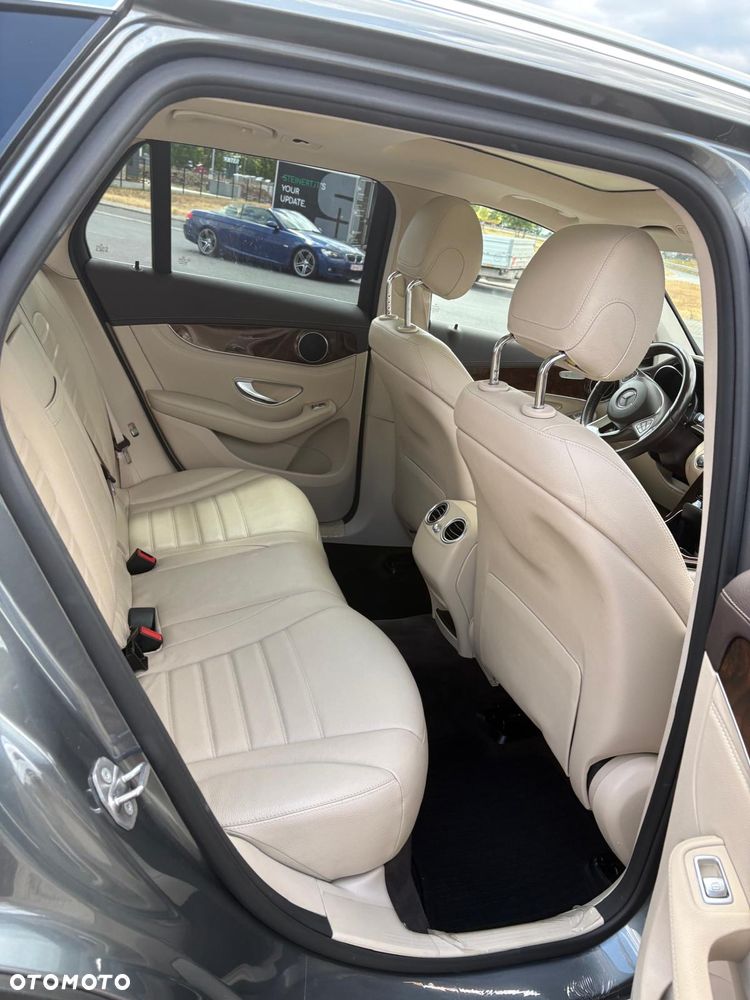 Mercedes-Benz GLC - 7