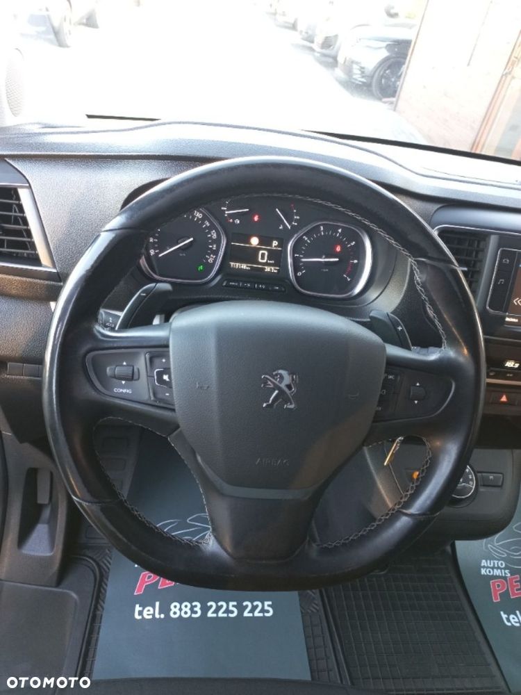 Peugeot Traveller - 13