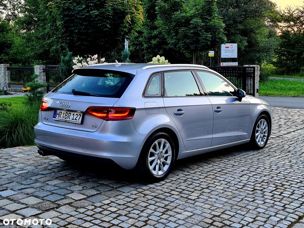 Audi A3 Sportback - 8