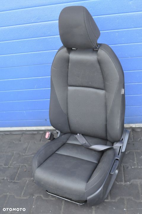 MAZDA CX-30 FOTELE KANAPA BOCZKI 21R - 5