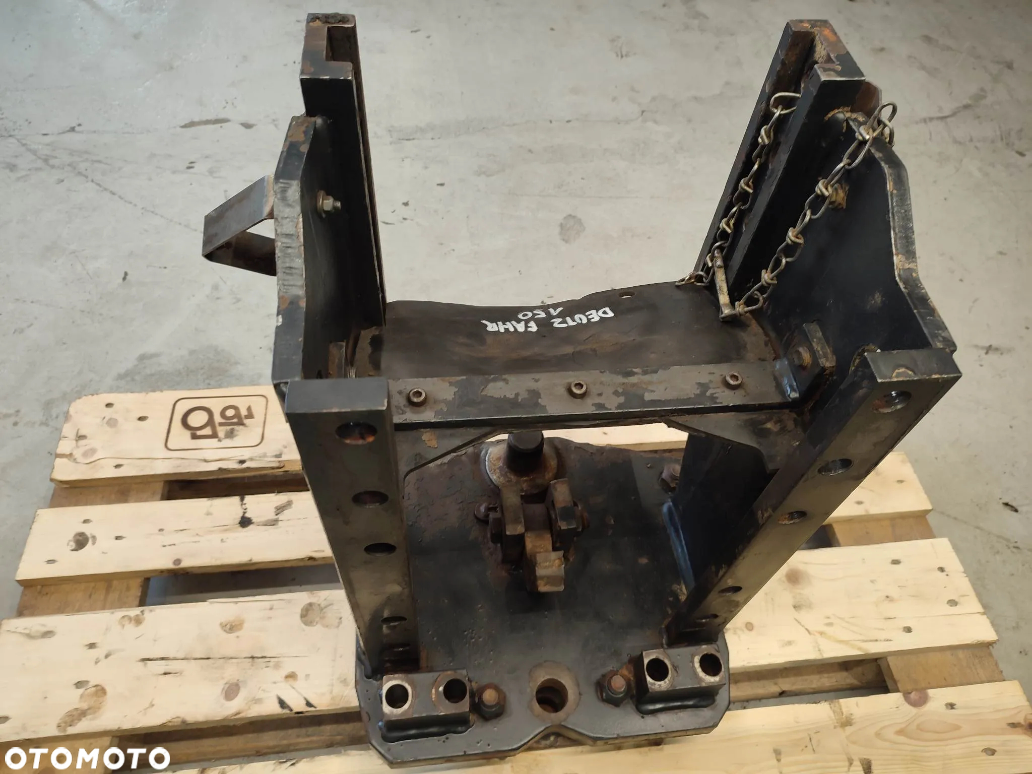 Konsola zaczepu Deutz Fahr 150 - 8