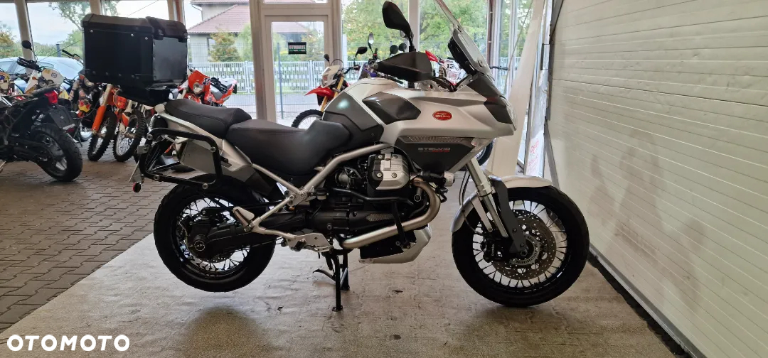 Moto Guzzi Stelvio - 27