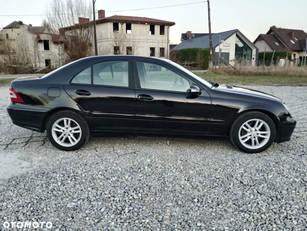 Mercedes-Benz Klasa C 180 Kompressor Avantgarde Starline - 13