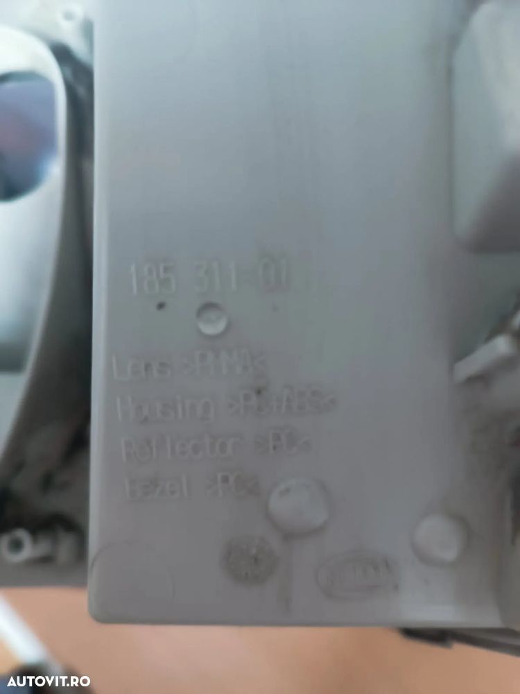 STOP STANGA SKODA OCTAVIA 3 - 4