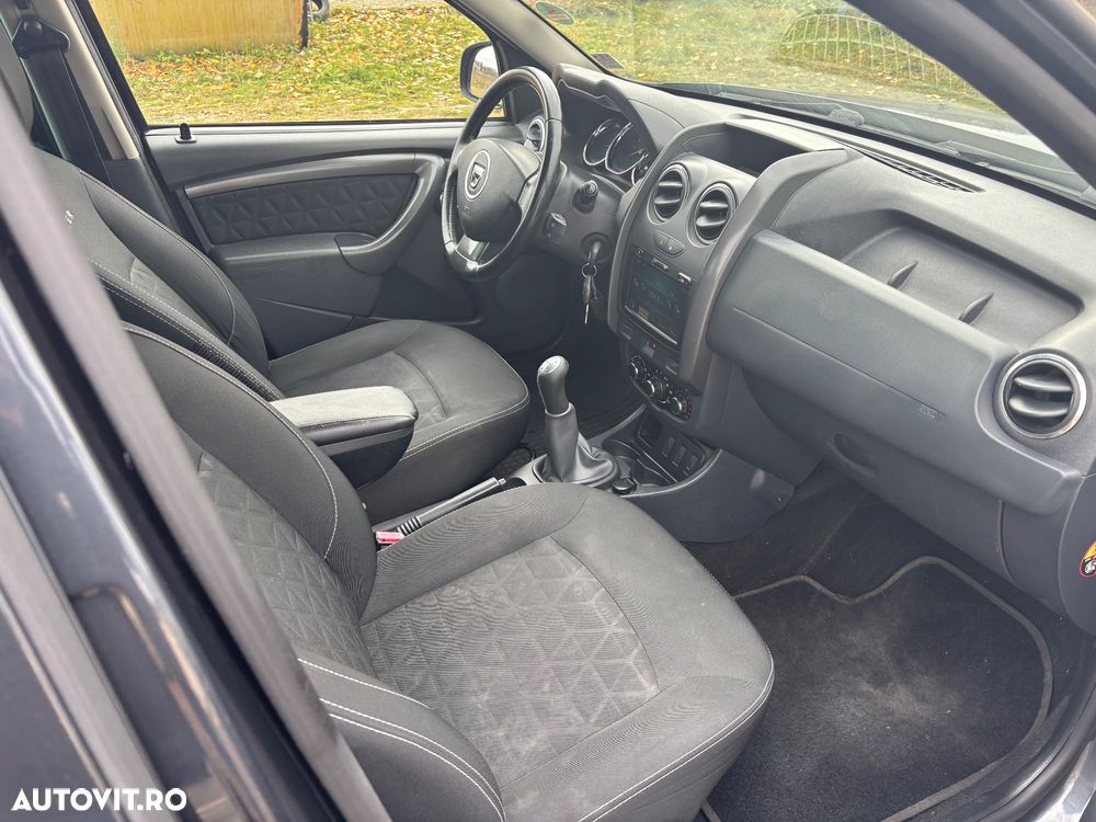 Dacia Duster SCe 115 4x2 Laureate - 17
