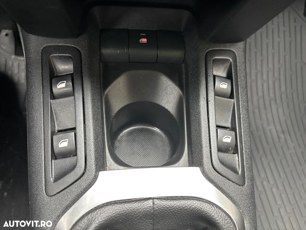 Peugeot 301 1.5 BlueHDI FAP Allure - 17