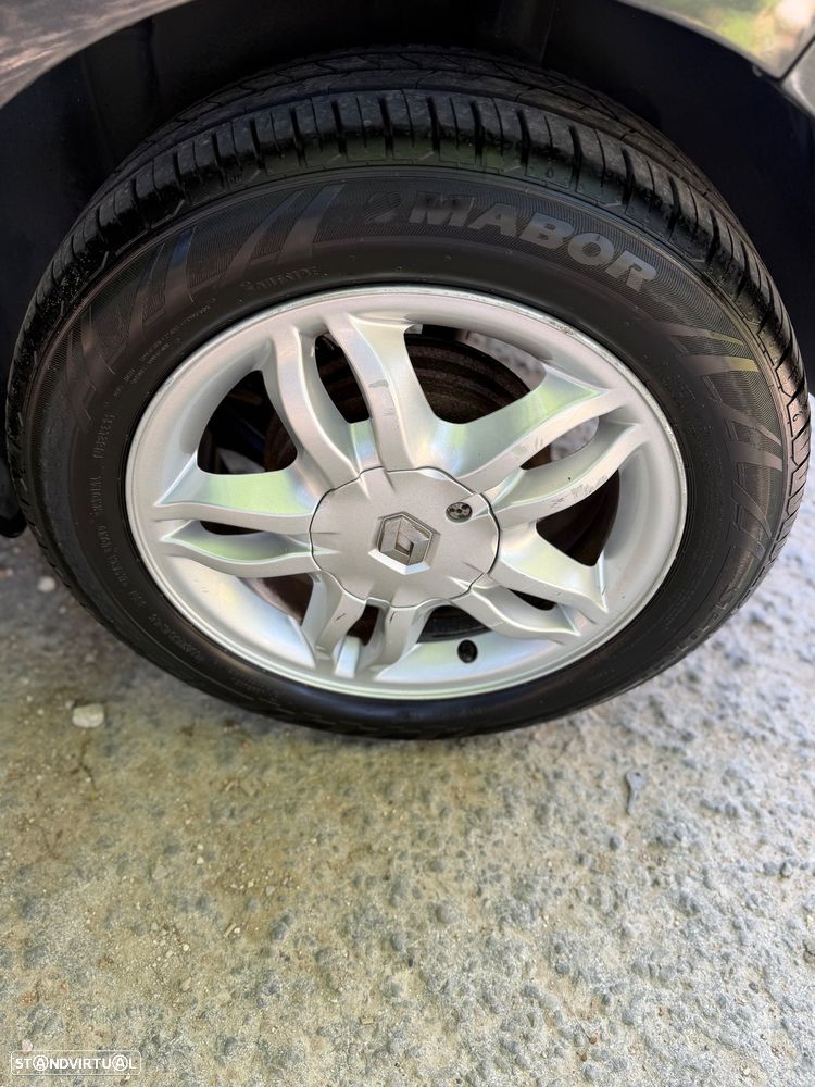 Renault Clio 1.2 16V Dynamique Luxe - 15