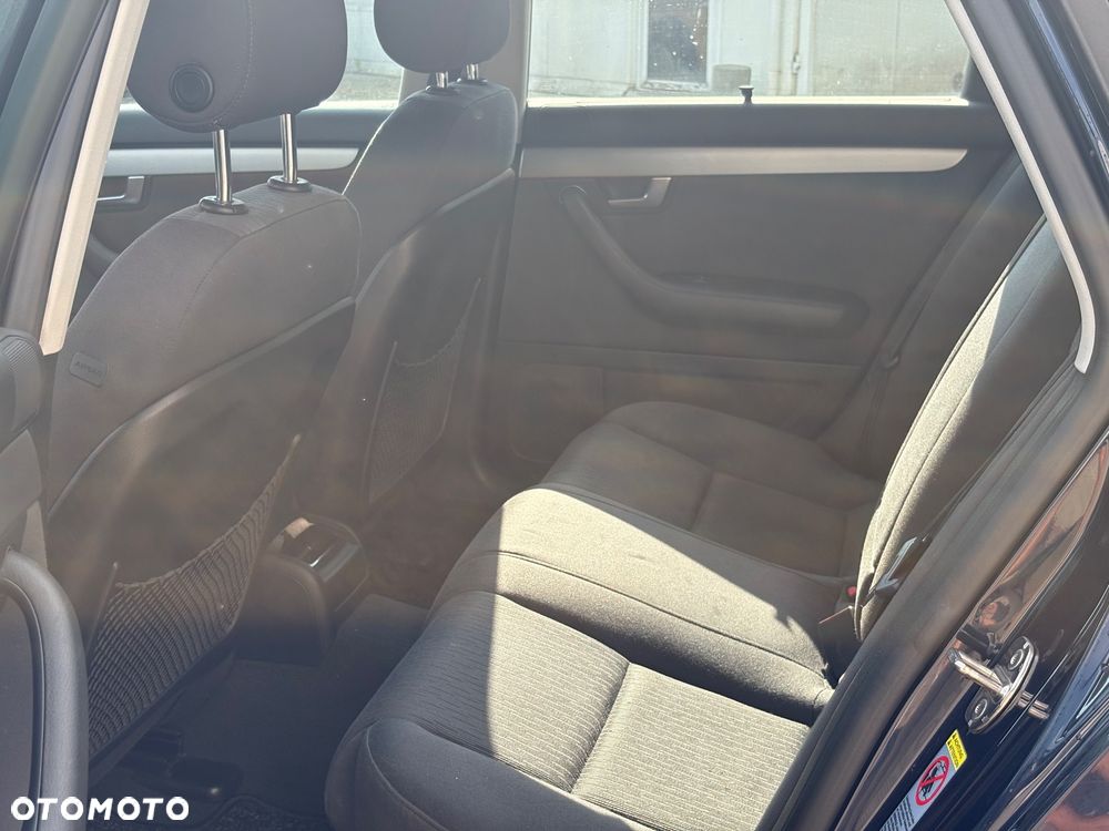 Audi A4 Avant 2.0 T FSI - 10