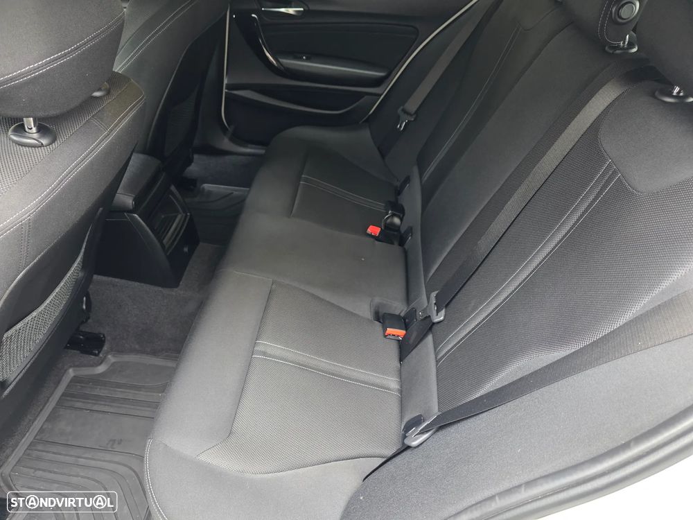 BMW 116 d Line Sport - 58