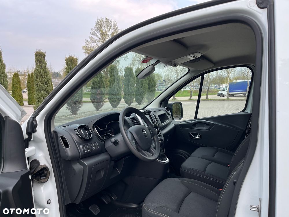 Renault Trafic - 15