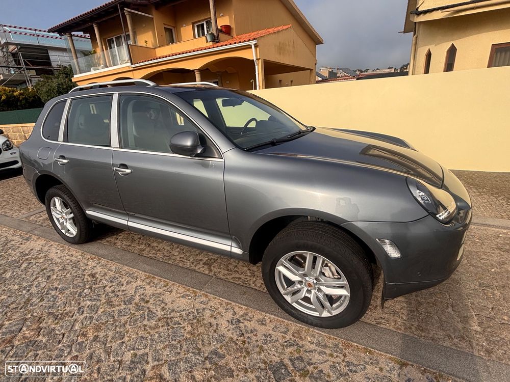 Porsche Cayenne S Tiptronic - 3