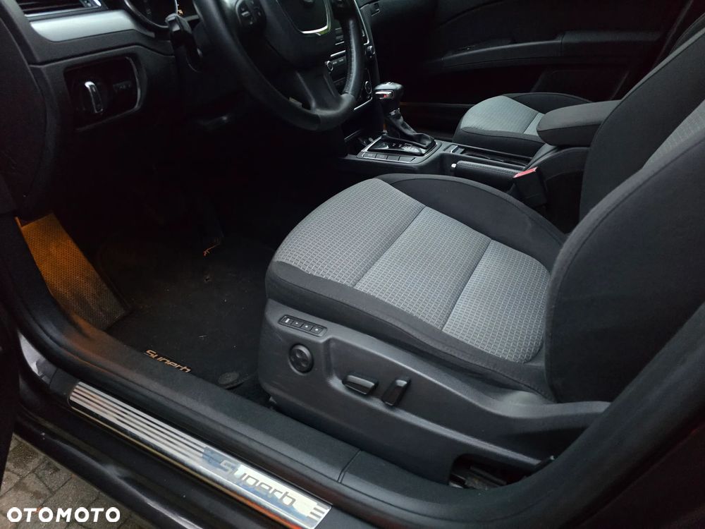 Skoda Superb 2.0 TDI DSG Exclusive - 17