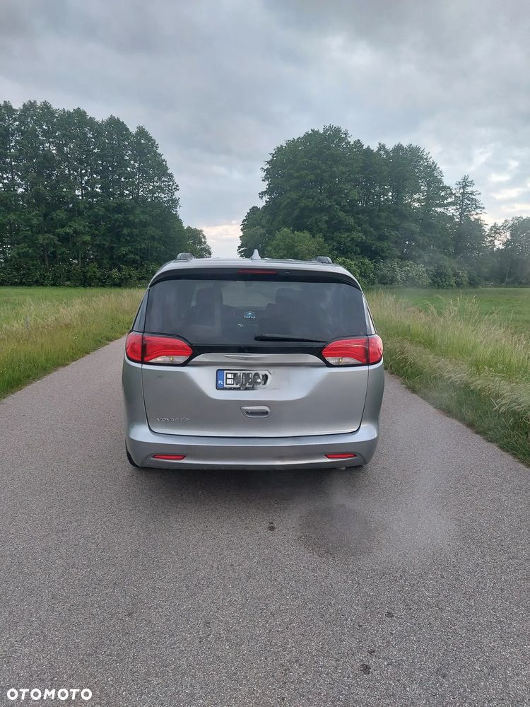 Chrysler Voyager - 8