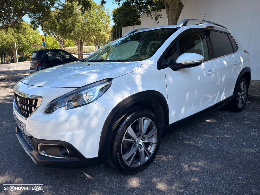 Peugeot 2008 1.2 PureTech Allure - 2
