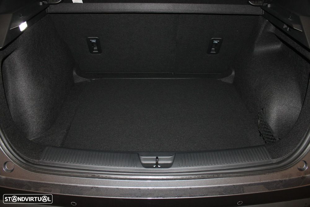 MG MG4 51 kWh Standard - 27