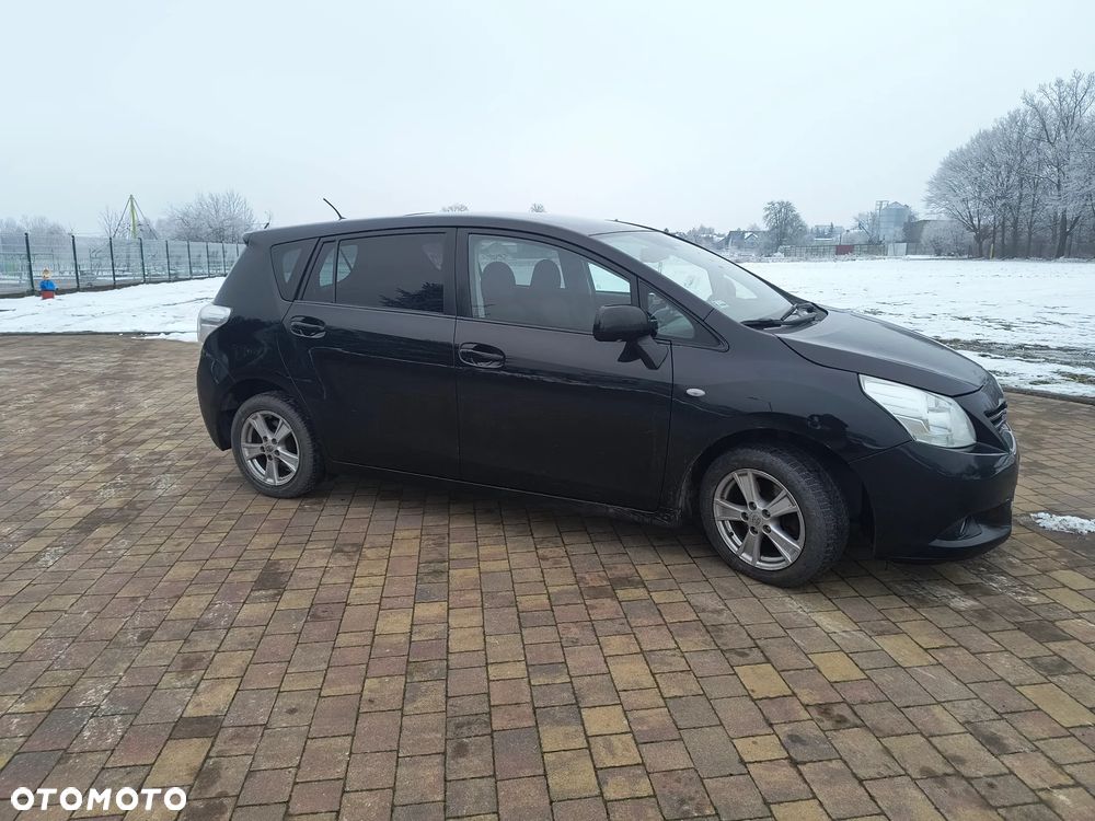 Toyota Verso 2.0 D-4D Travel - 4