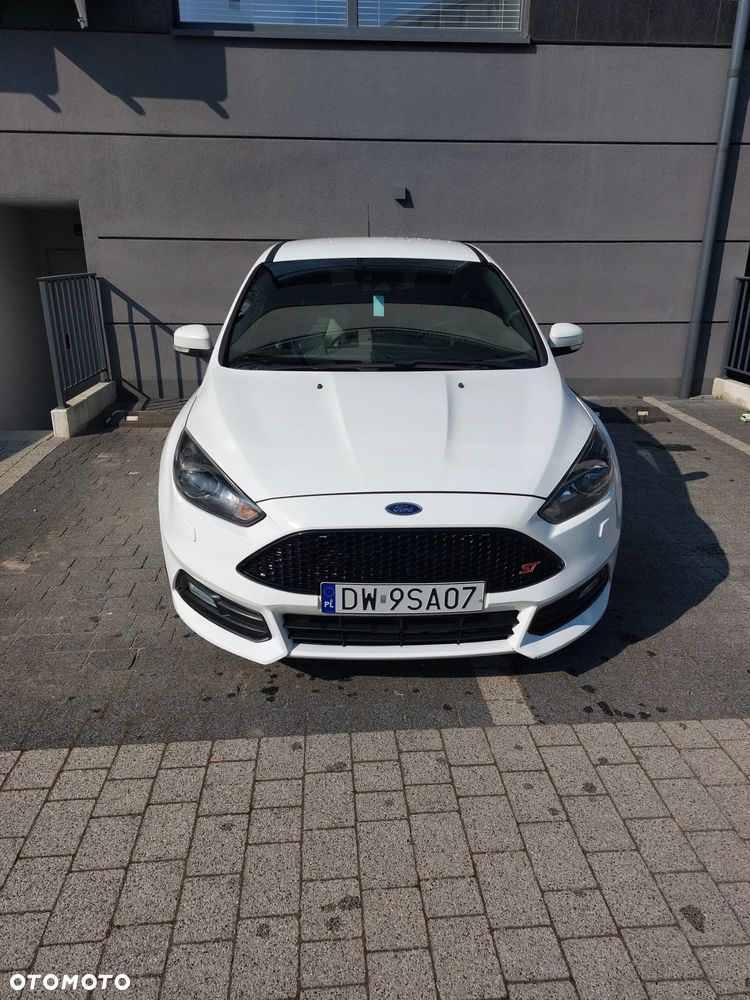 Ford Focus ST - 4