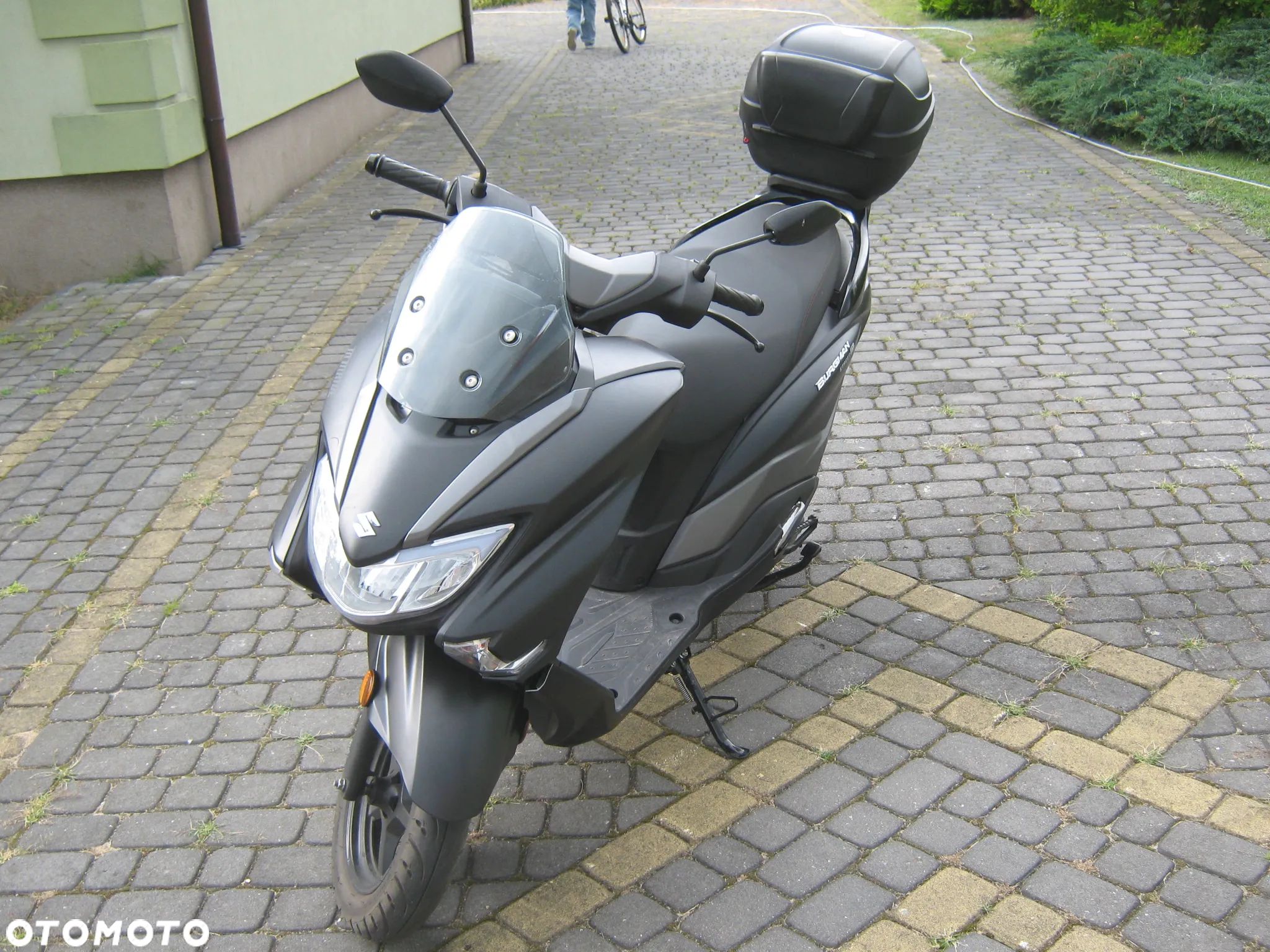 Suzuki Burgman - 1