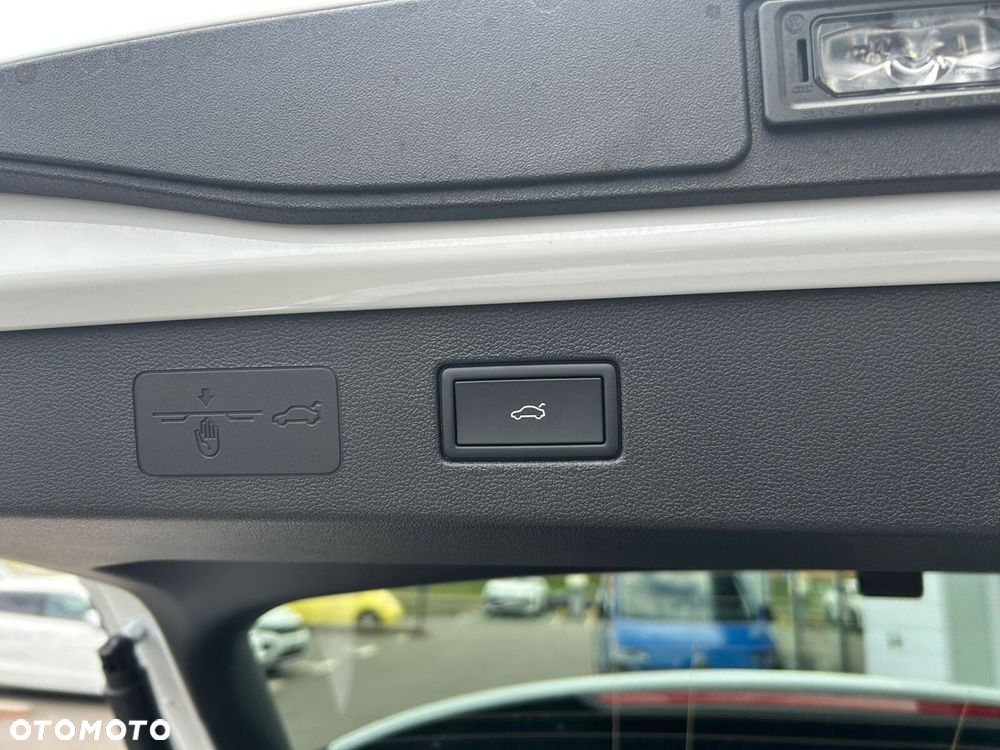 Volkswagen T-Roc - 26