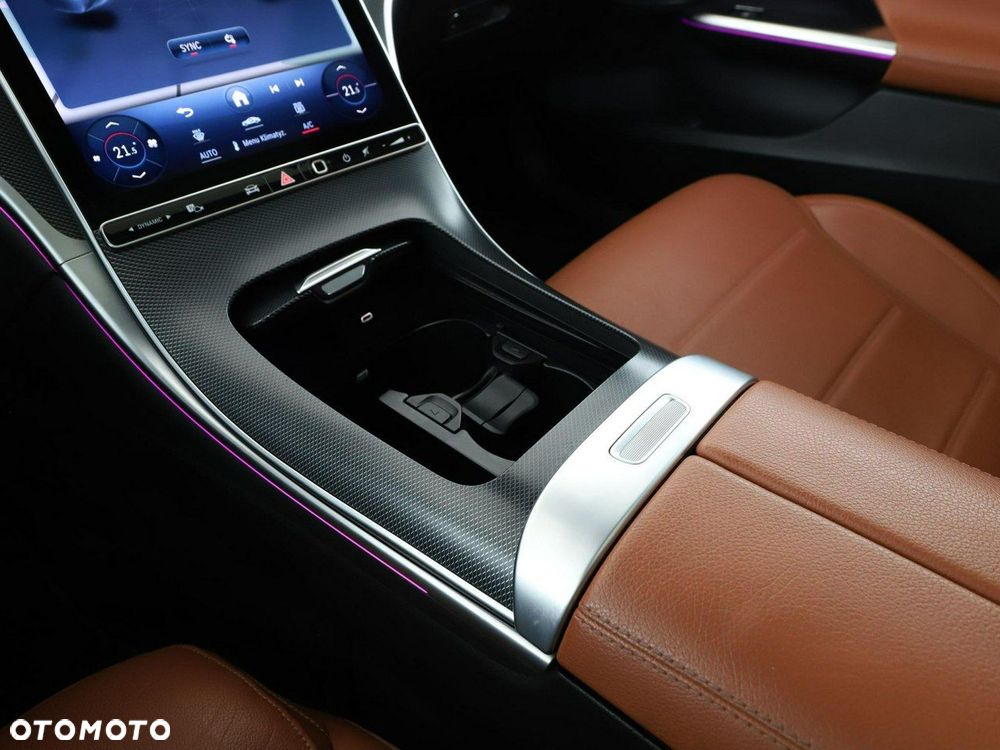 Mercedes-Benz Klasa C - 32