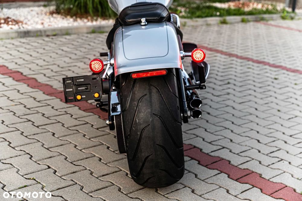 Harley-Davidson Softail Fat Boy - 30