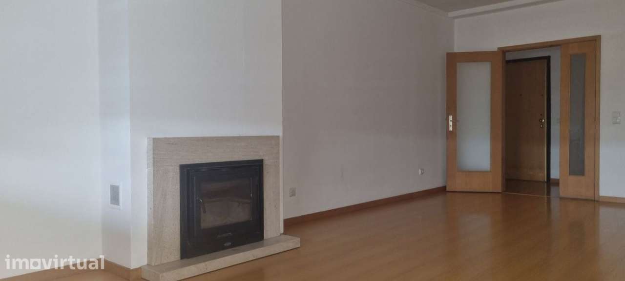 Apartamento T2 á venda em Ermesinde - Grande imagem: 2/19