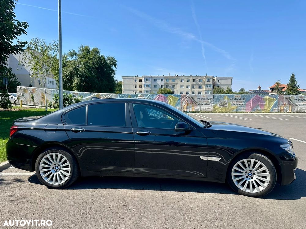 BMW Seria 7 740d xDrive - 5