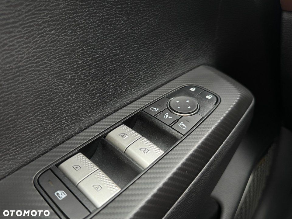 Mitsubishi Outlander - 23