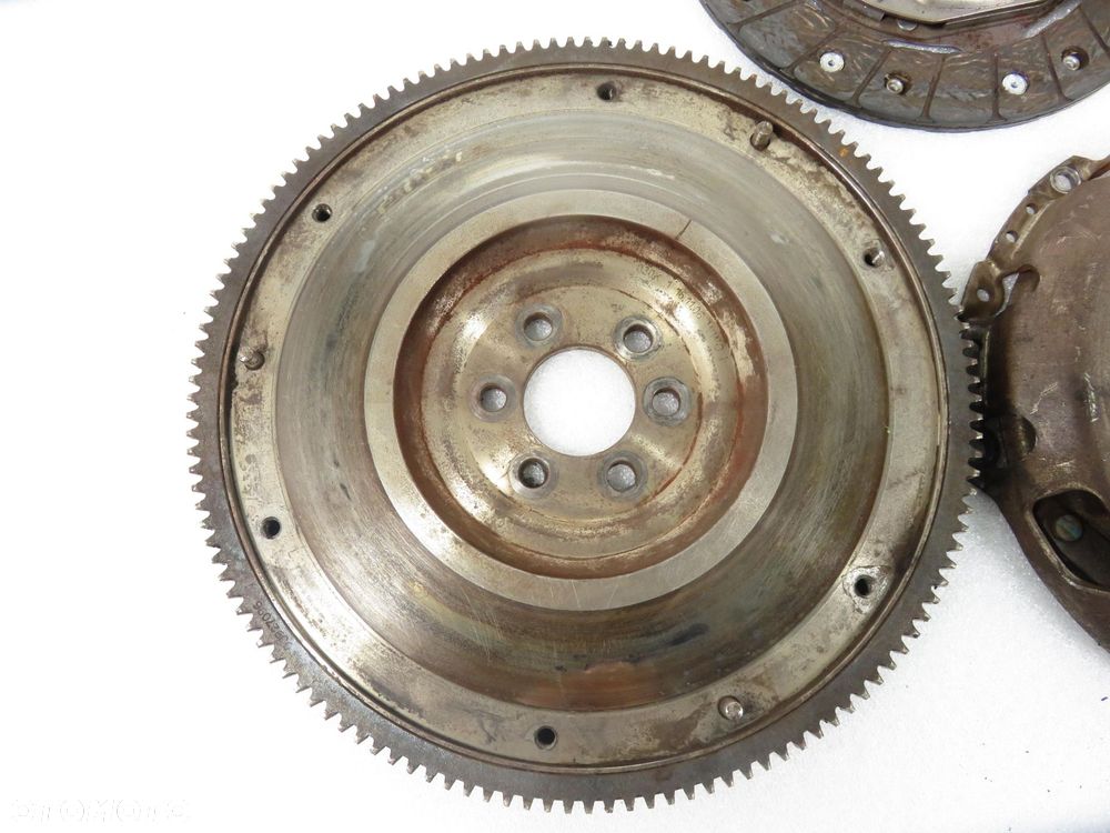 KOŁO ZAMACHOWE VW CADDY III - 6