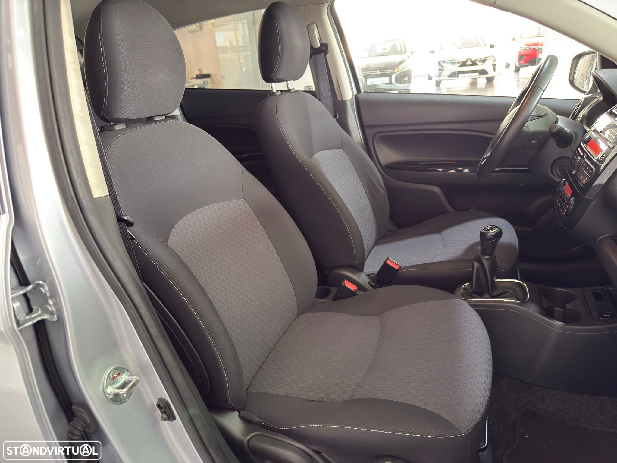 Mitsubishi Space Star 1.2 Intense - 15