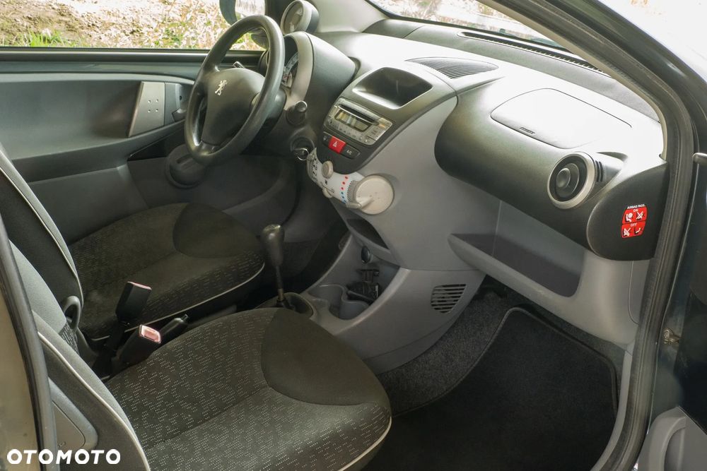 Peugeot 107 70 Urban Move - 12