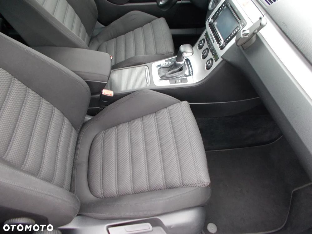 Volkswagen Passat 1.8 TSI Sportline Tiptr - 12