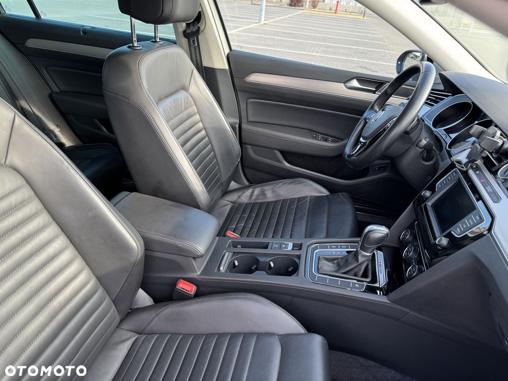 Volkswagen Passat 2.0 TDI BMT SCR 4Mot Highline DSG7 - 14