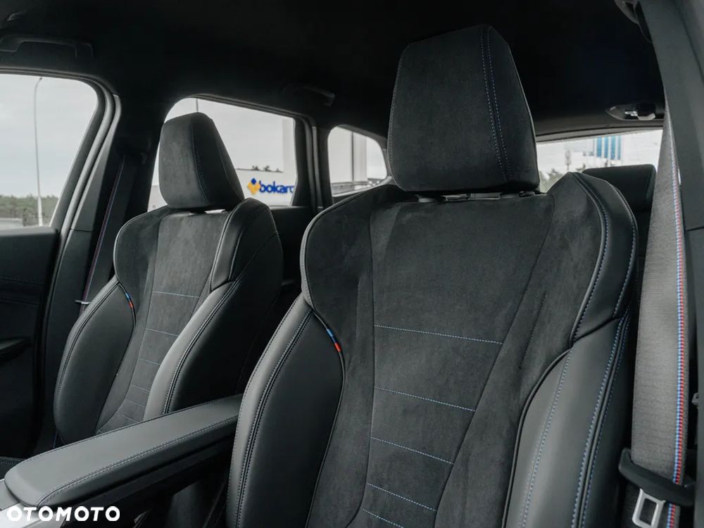 BMW X1 xDrive23i mHEV - 14