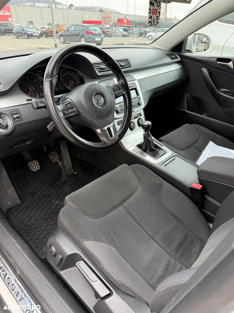 Volkswagen Passat 2.0 TDI 4Motion Comfortline - 6
