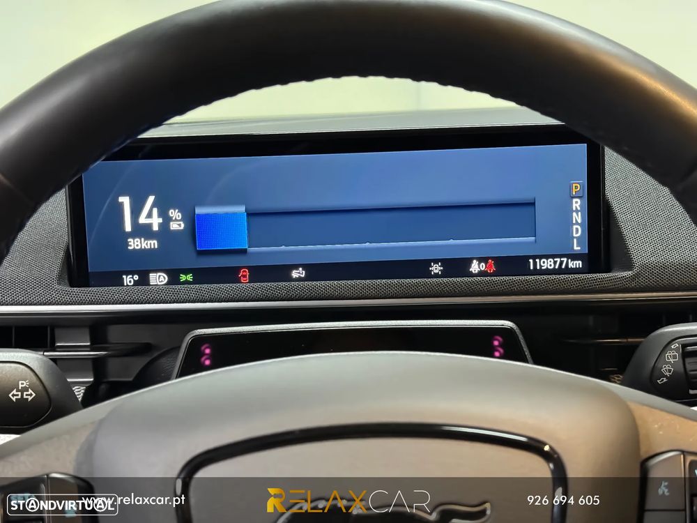 Ford Mustang Mach-E 75.7 kWh Base - 9