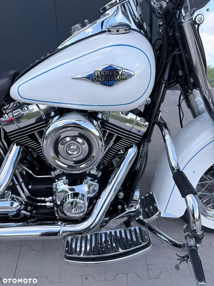 Harley-Davidson Softail Heritage Classic - 19