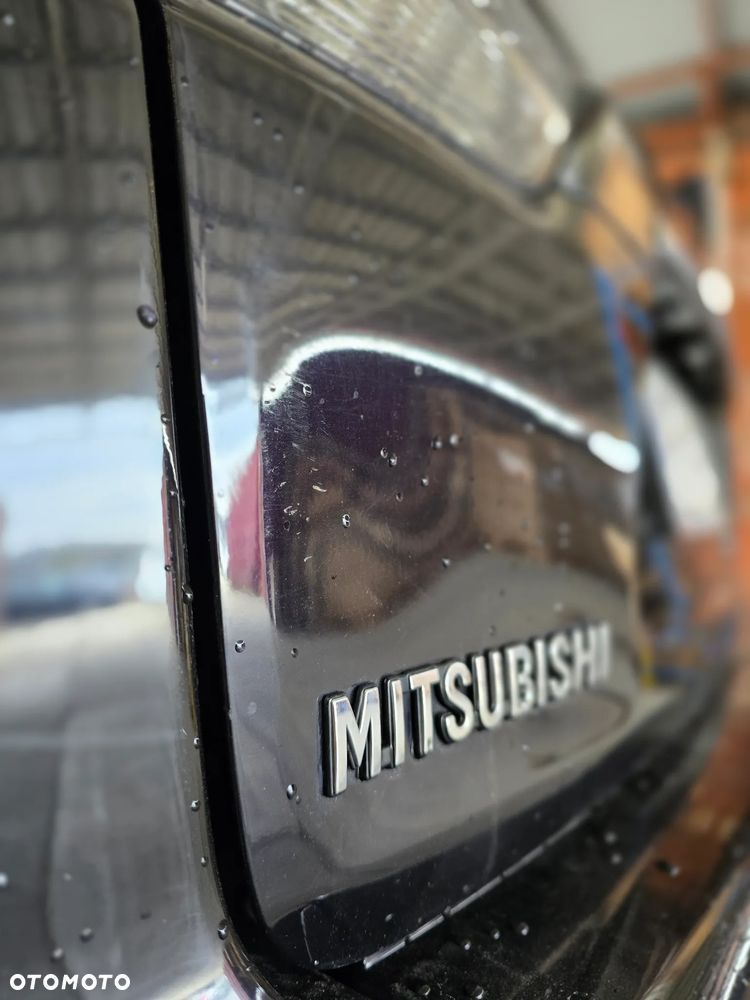 Mitsubishi Outlander 2.0 DID Intense + - 21