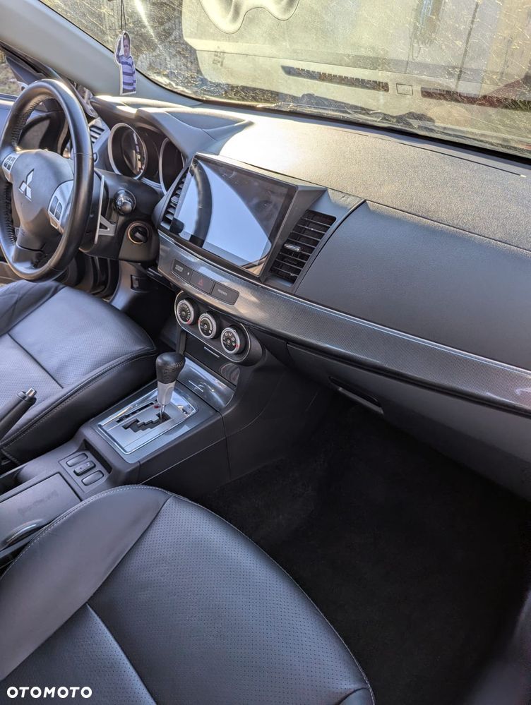 Mitsubishi Lancer - 28