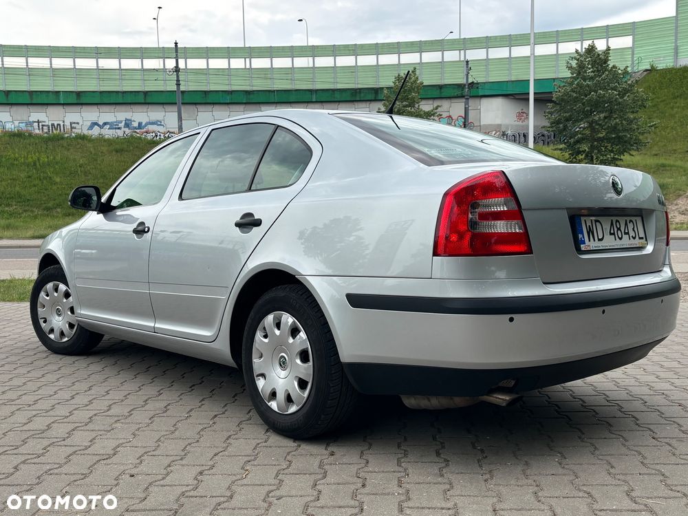 Skoda Octavia 1.6 Ambition - 6