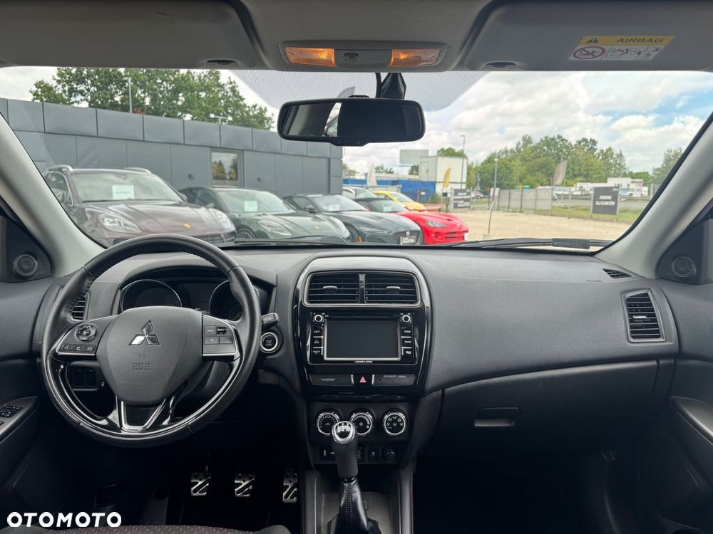 Mitsubishi ASX - 15
