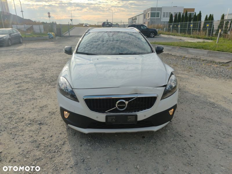 Volvo V40 Cross Country - 30
