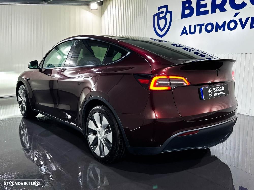 Tesla Model Y Standard - 7